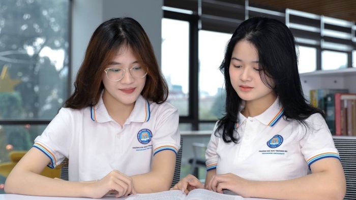 Chính sách học bổng và hỗ trợ học phí tại Đại học Thương mại