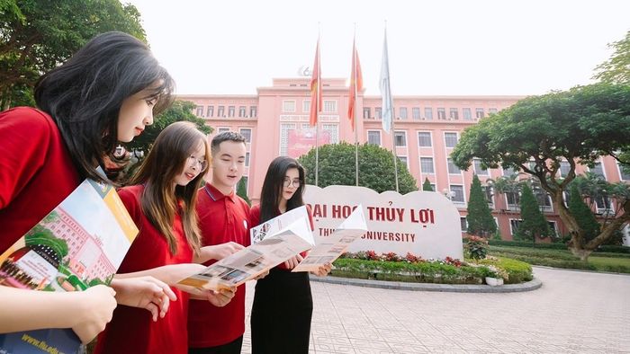 Chính sách học bổng và hỗ trợ tài chính tại Đại học Thủy Lợi
