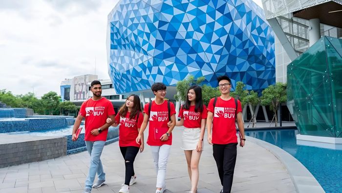 So sánh học phí BUV qua các năm