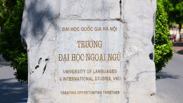 So sánh học phí ULIS 3 năm gần nhất