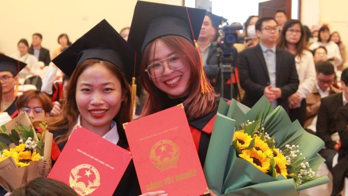 Cơ hội nghề nghiệp sau khi tốt nghiệp tại trường Đại học Kinh Doanh và Công Nghệ Hà Nội là rất lớn, với các cơ hội việc làm từ các công ty đối tác hàng đầu và các hoạt động tuyển dụng đa dạng.