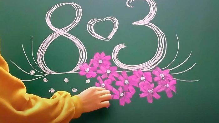 Hướng dẫn trang trí bảng 8/3 đơn giản - bước thứ hai