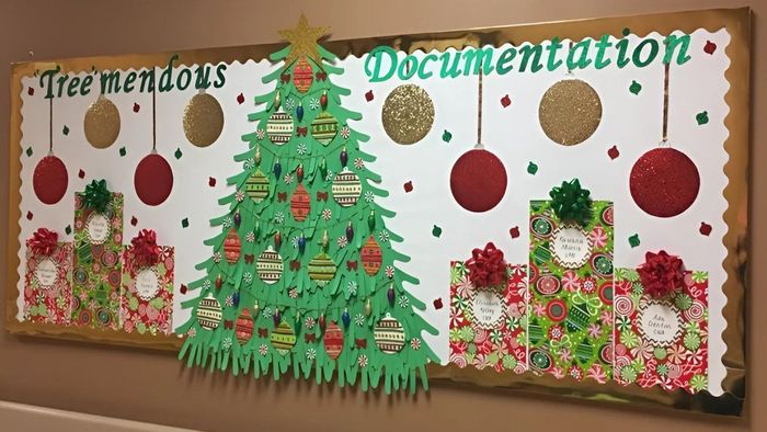 Trang trí bảng Giáng sinh với hình cây thông thật đẹp, tạo không khí Giáng sinh vui tươi