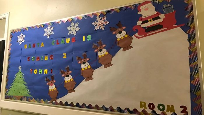 Trang trí bảng Noel là một hoạt động yêu thích của nhiều người trong mùa lễ hội, mang đến không khí tươi mới và ấm áp.