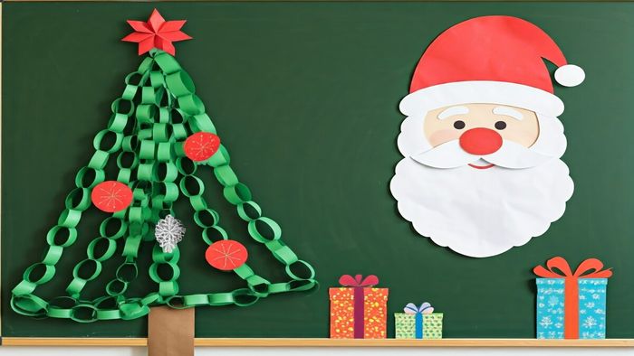 Trang trí bảng Noel với những hộp quà đơn giản nhưng đầy ấm áp, tạo không gian Giáng sinh gần gũi.