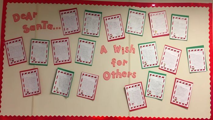 Tập hợp những bức thư ngọt ngào, mỗi bức thư là một ước mơ nhỏ của các bé gửi đến ông già Noel.