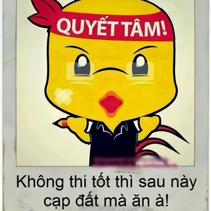 Meme cổ vũ mùa thi vui nhộn về 'gánh nặng bài vở'