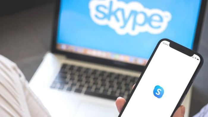 Skype được ra mắt vào tháng 8/2003 và từng là ứng dụng được ưa chuộng tại Việt Nam vào năm 2011