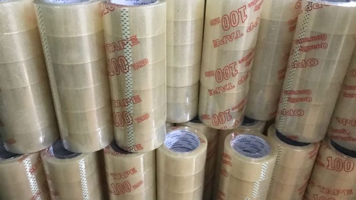 Băng keo trong 100 yard là gì?