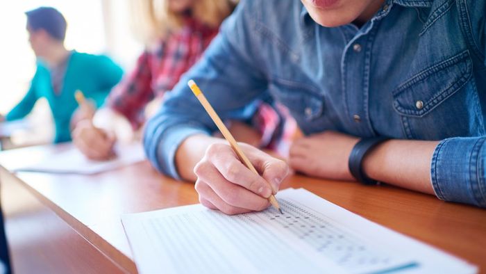 Khối D11 có dễ dàng vào đại học hơn các khối khác không?