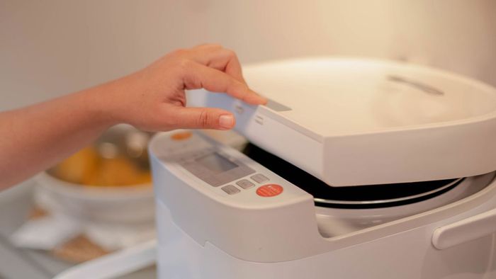 Cắm nồi cơm điện qua đêm có vấn đề gì không?