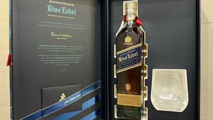 Quà Tết với rượu Johnnie Walker