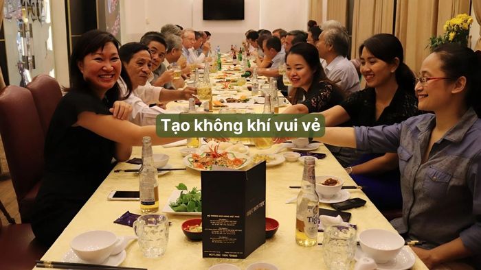 Kịch bản này cũng giúp tạo ra không khí vui vẻ.