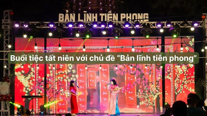 Chủ đề của buổi tiệc là yếu tố không thể thiếu trong kịch bản tiệc cuối năm, giúp tạo ra sự kết nối và tạo dấu ấn riêng.