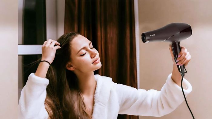 Giữ da đầu khô thoáng, hạn chế nấm và ngứa