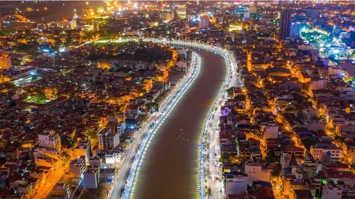 Thành phố Hải Phòng lung linh dưới ánh đèn ban đêm