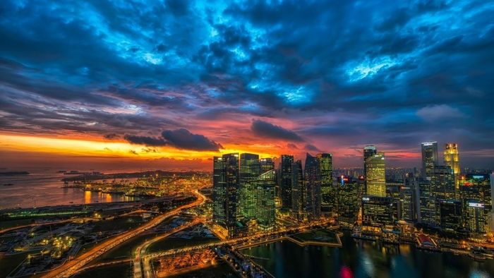Cảnh bình minh thành phố đầy thơ mộng