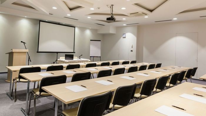 Hình ảnh lớp học đại học đầy ấn tượng