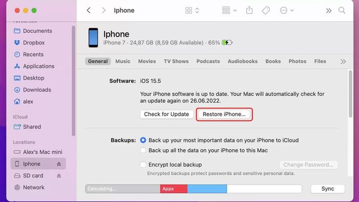 Bước 1 trong quy trình khôi phục ảnh đã xoá trên iPhone bằng Finder
