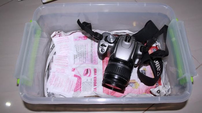 Cách bảo quản máy ảnh đúng cách, không bị mốc