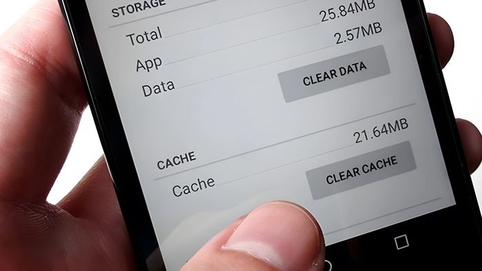 Xóa dữ liệu cache để dọn rác điện thoại