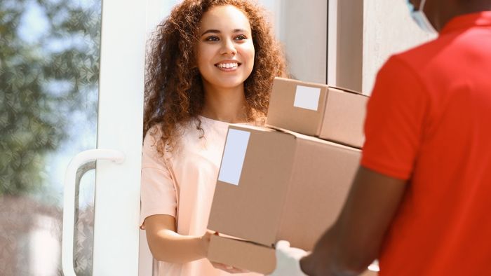Những bức ảnh shipper đẹp trong quá trình giao hàng