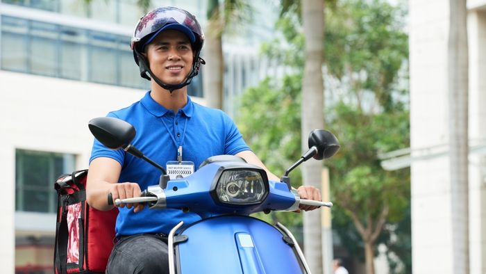 Hình ảnh shipper hài hước với những tình huống đáng yêu