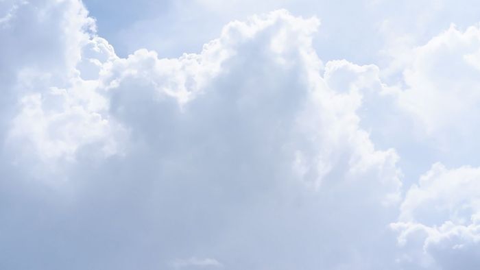 Hình nền bầu trời với lớp mây dày