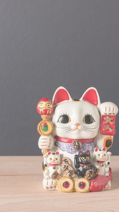 Hình nền mèo thần tài màu hồng dễ thương cực kỳ đáng yêu