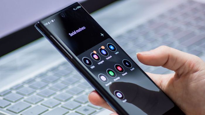 Lưu ý khi kiểm tra xuất xứ điện thoại Samsung cũ