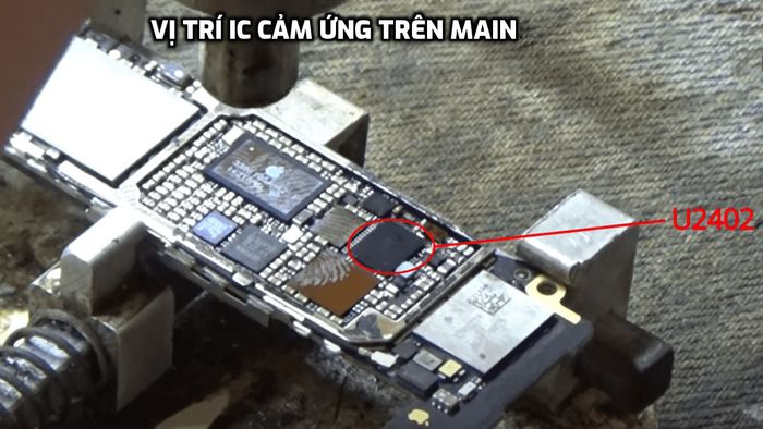 Nguyên nhân khiến điện thoại bật nguồn nhưng màn hình không hoạt động