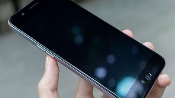 Những lưu ý khi sử dụng để tránh tình trạng màn hình Samsung bị đen