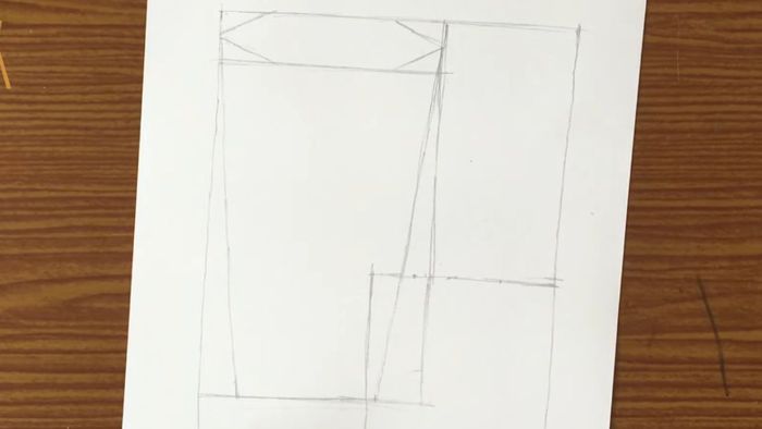 Bước 2: Dùng các đường nét thẳng để phác thảo bố cục tổng thể cho bức tranh tĩnh vật
