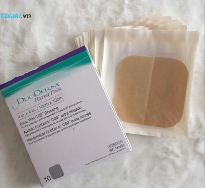 Miếng dán mụn bọc Duoderm