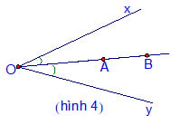 Khái niệm về ba điểm thẳng hàng và các phương pháp chứng minh chúng nằm trên cùng một đường thẳng