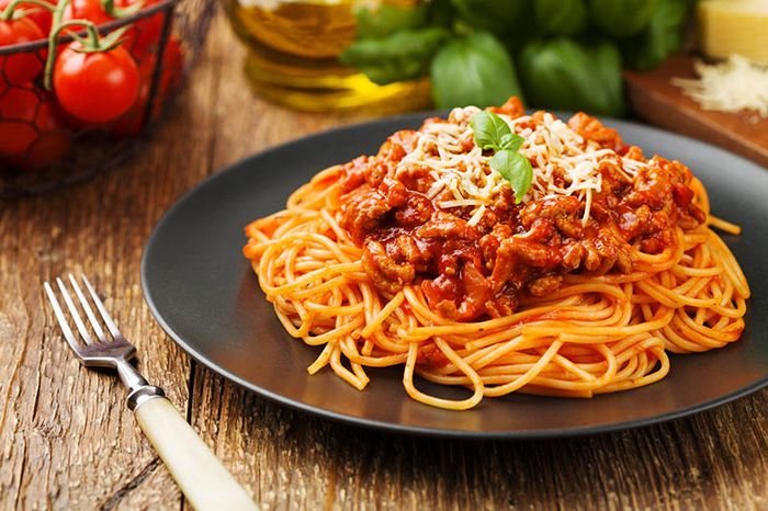 Hướng dẫn làm mì Ý (Spaghetti) đơn giản, chuẩn vị như nhà hàng