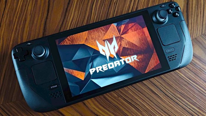 Steam Deck với logo Acer Predator trên màn hình