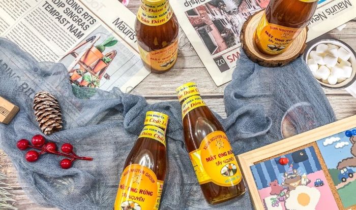 Mật ong rừng Tây Nguyên Xuân Nguyên, chai dung tích 200 ml