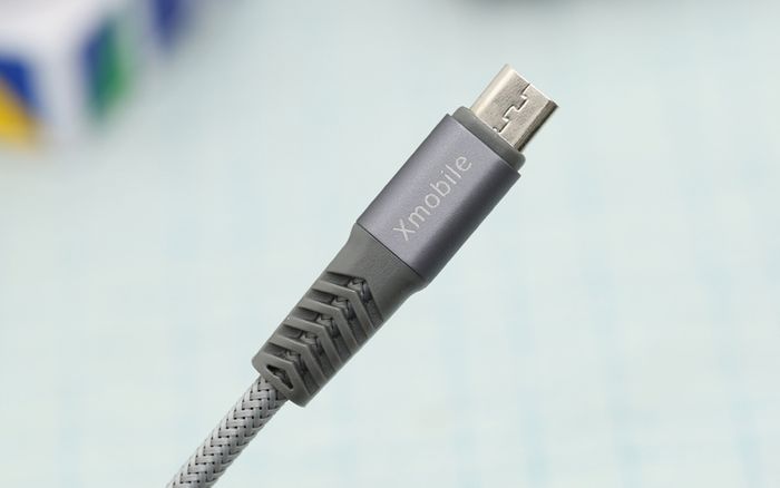 Cáp Micro 1 m Xmobile Paladin bạc Micro USB