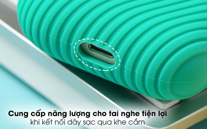 Túi đựng Airpods Pro Nhựa dẻo Silicone NAP31 - Cung cấp năng lượng cho tai nghe dễ dàng khi cắm sạc qua khe hở