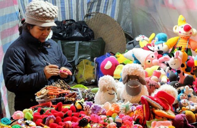 Đà Lạt có rất nhiều món quà lưu niệm làm bằng len