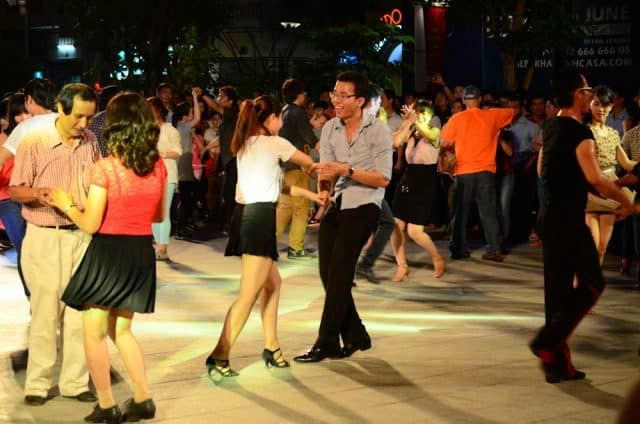 Ritual Khiêu vũ trên Phố đi bộ Đà Nẵng