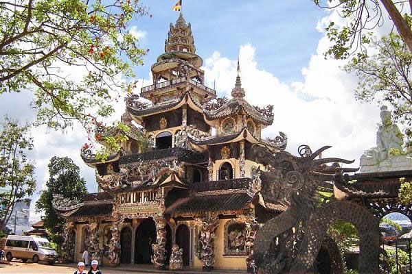 Chùa Phước Linh - Những cảnh đẹp Đà Lạt