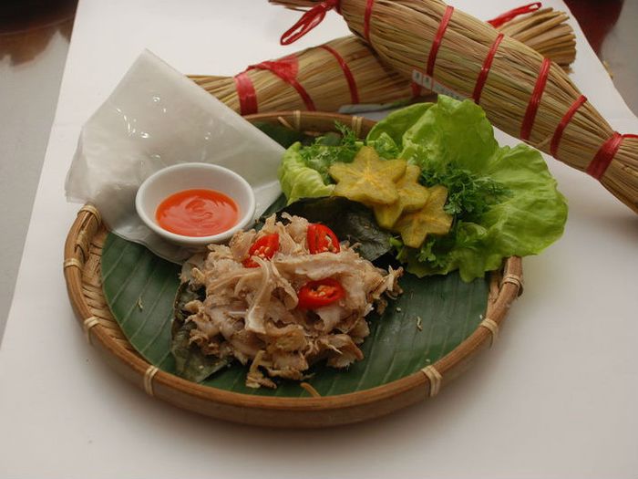Nem&Tré: Đặc sản Huế