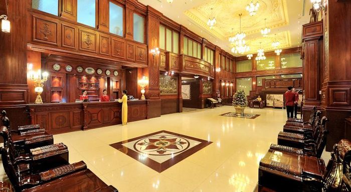 Khu vực đón khách sang trọng của Khách Sạn New Pacific (Ảnh ST)
