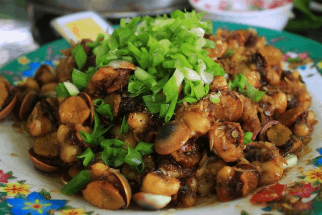 Ốc xào mỡ hành