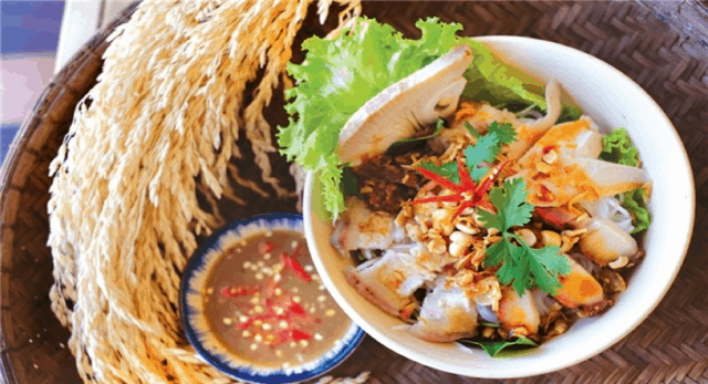 Bún mắm nêm - món ngon Đà Nẵng