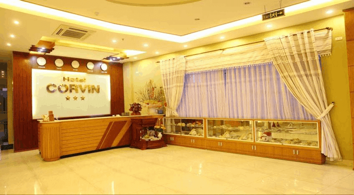 Khách sạn Corvin Hotel