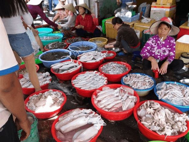 Sự Đa Dạng Của Các Loại Hải Sản Tại Xóm Lưới