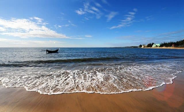 Biển Cửa Tùng Quảng Trị